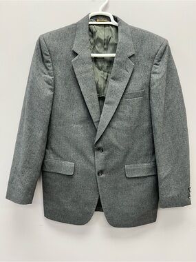 Stanton 100% Wool Men's Gray Pinstripe Blazer - Classic Tailored Jacket 44L